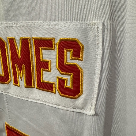 Kansas City Chiefs Patrick Mahomes NFL Football Jersey - Picture 8 of 12